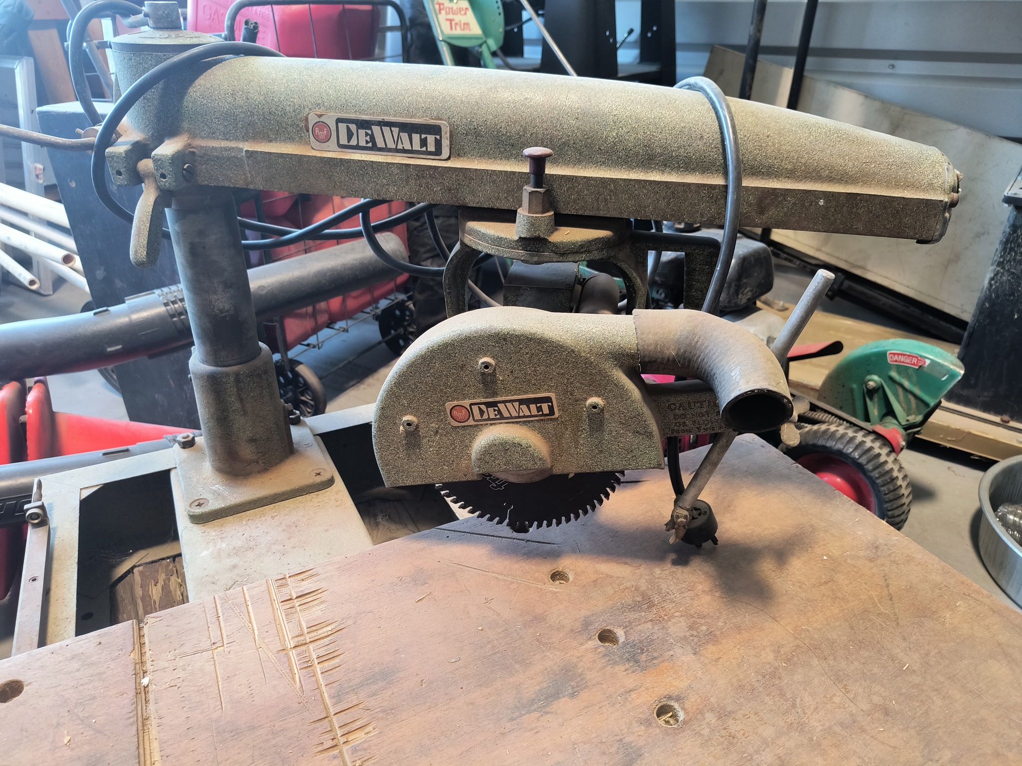 Dewalt Radial arm saw
