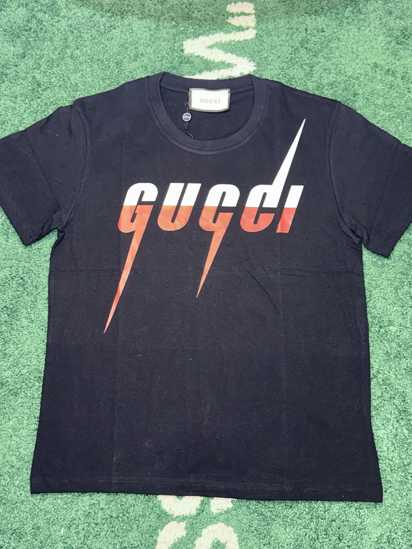 Guccy T-shirt
