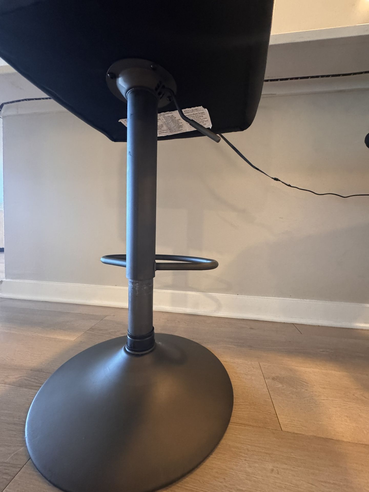 Black cushioned Adjustable barstools