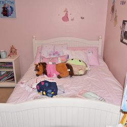 Pottery Barn Kids Full Bedroom Set, Nearly $5,000, 2 Full Beds, Mattresses, Dresser, Nightstand