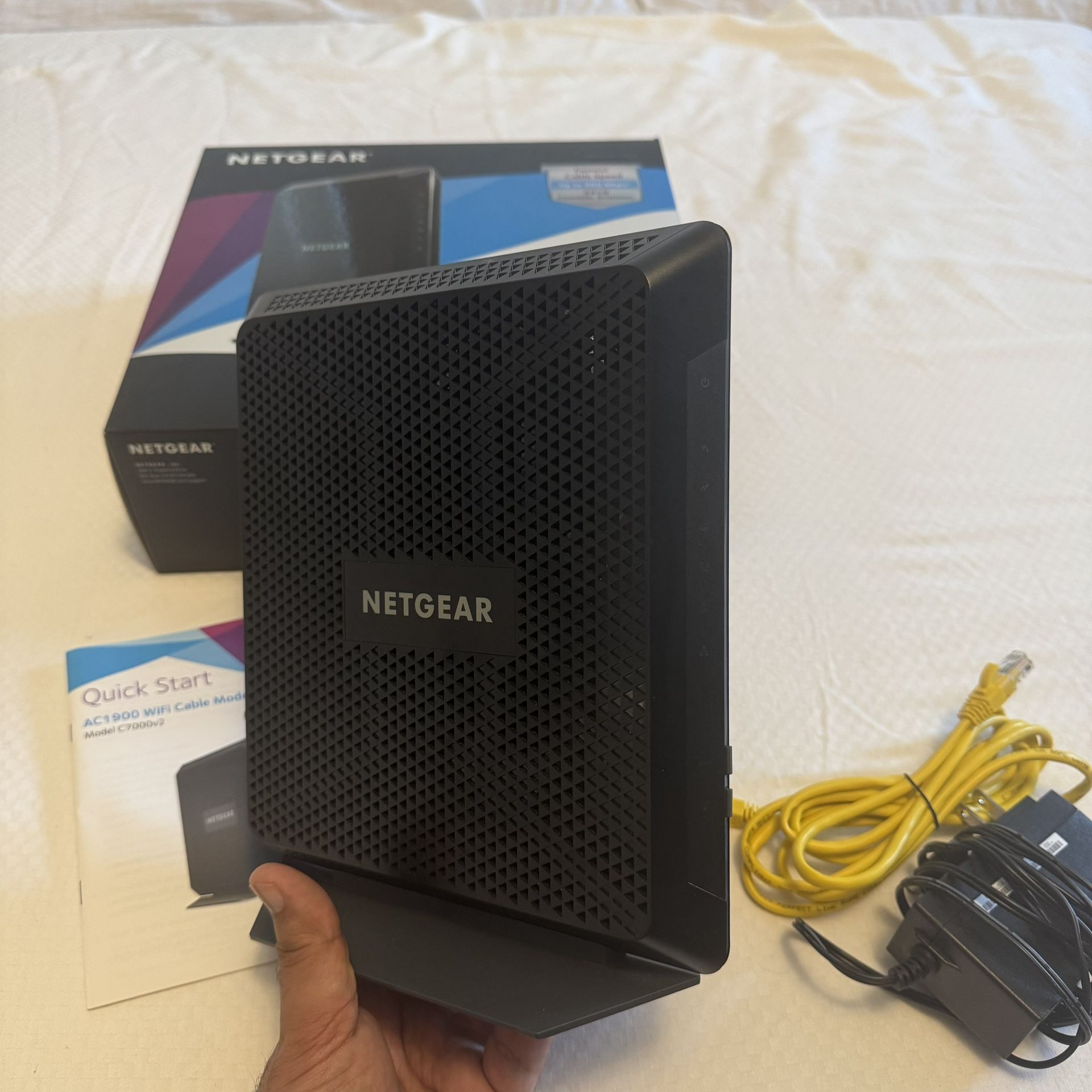 NETGEAR Nighthawk AC1900 C7000 Wireless Gigabit Router