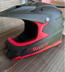 Helmet Razor