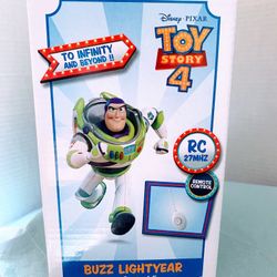 Buzz- Light year 