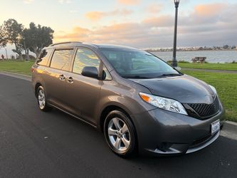2016 Toyota Sienna