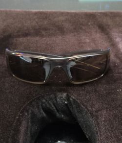 OAKLEY