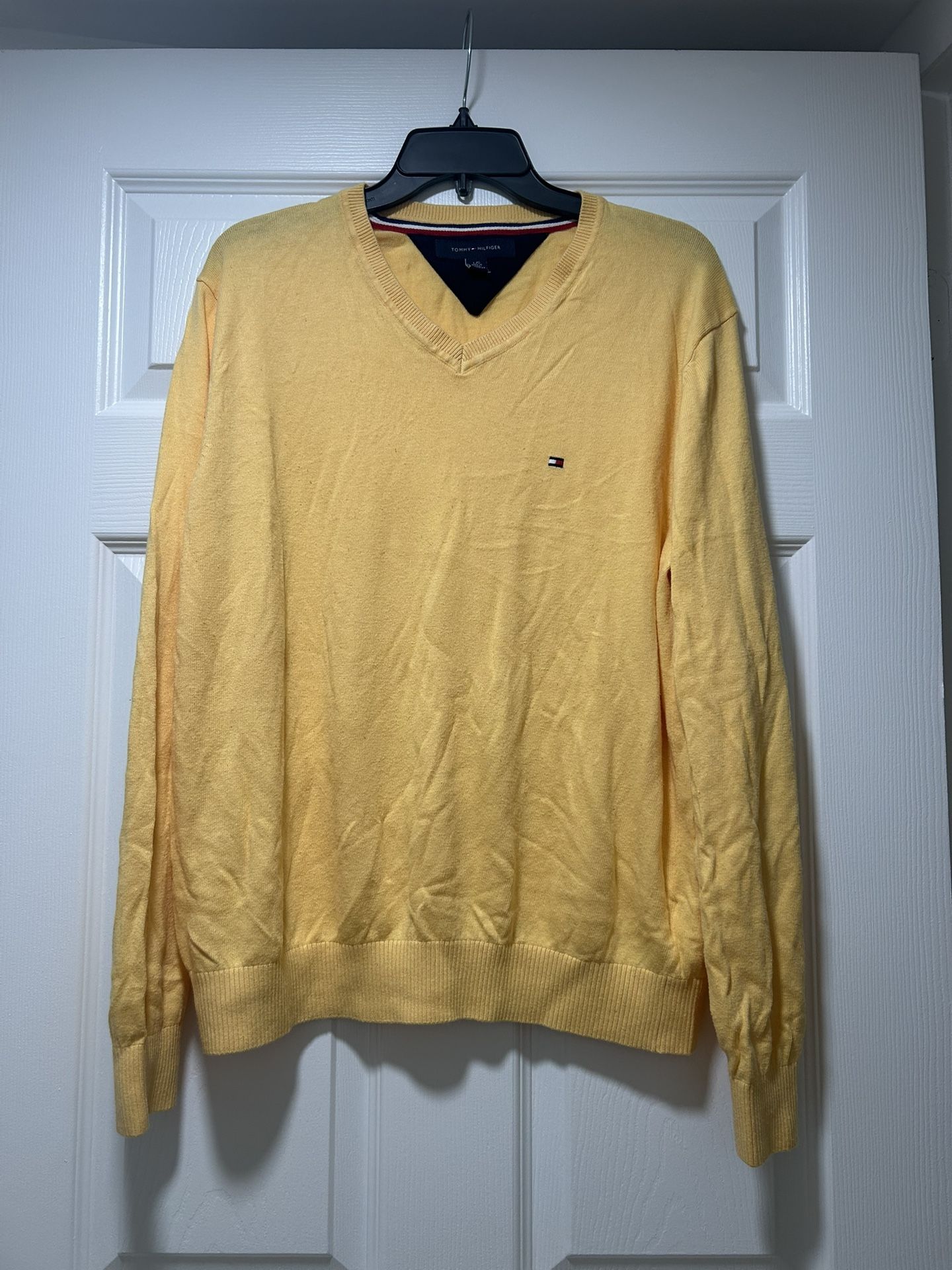 Tommy Hilfiger men's yellow sweater, size L