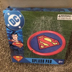 Brand New Superman, splash pad