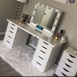 Vanity Set