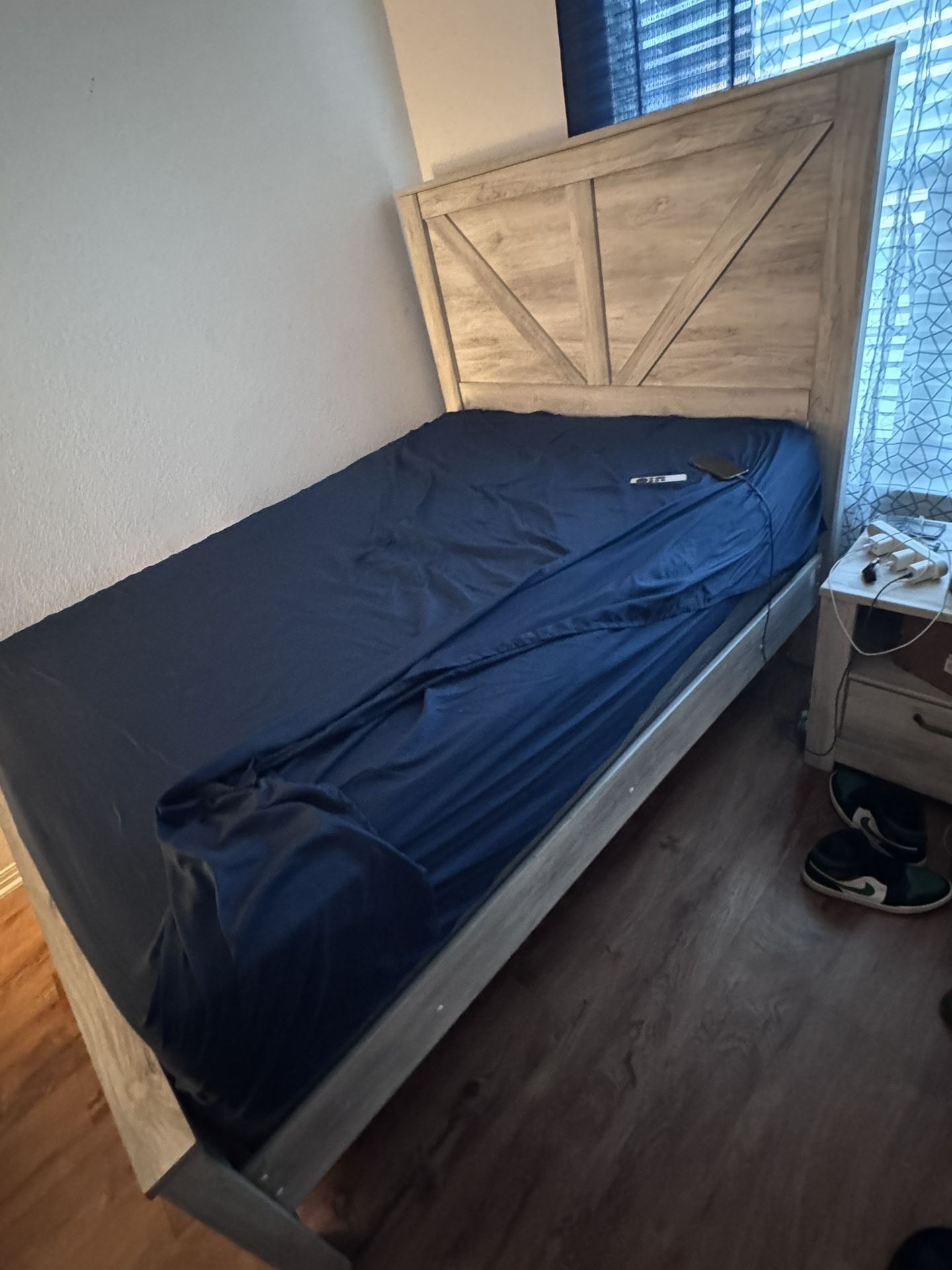 White bedroom Set