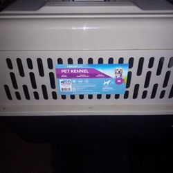 Pet Kennel Medium