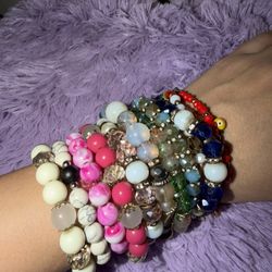 Bracelets 