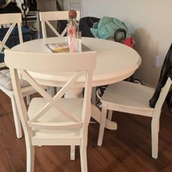 Table & (4) Chairs