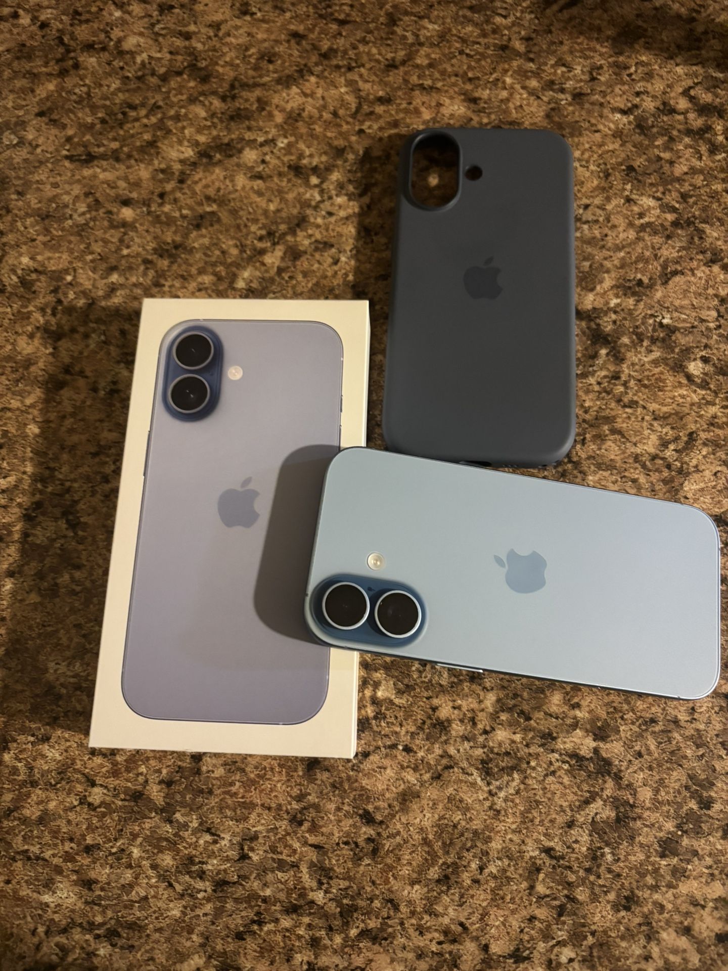 iPhone 17