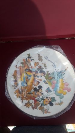 Walt Disney Memorial Plate