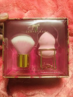 KABUKI BRUSH & BLENDER WITH HOLDER