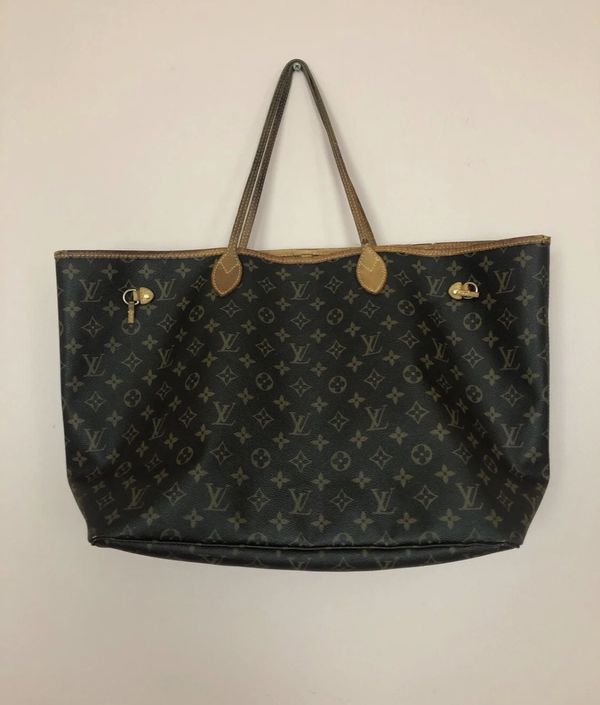 Authentic Louis Vuitton Neverfull GM Tote for Sale in Flower Mound, TX - OfferUp