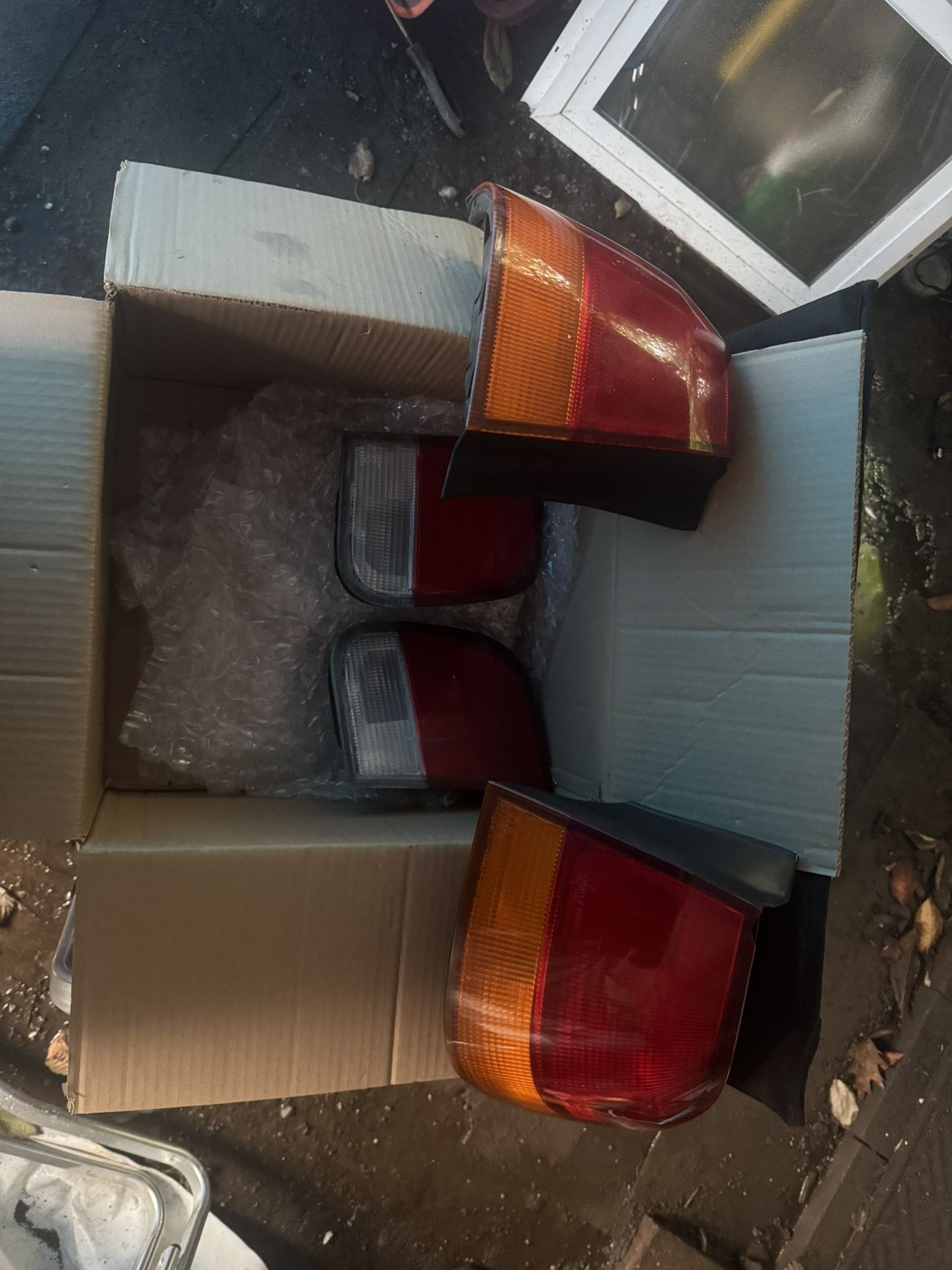 96-98 Honda Civic Tail Lights And Headlights