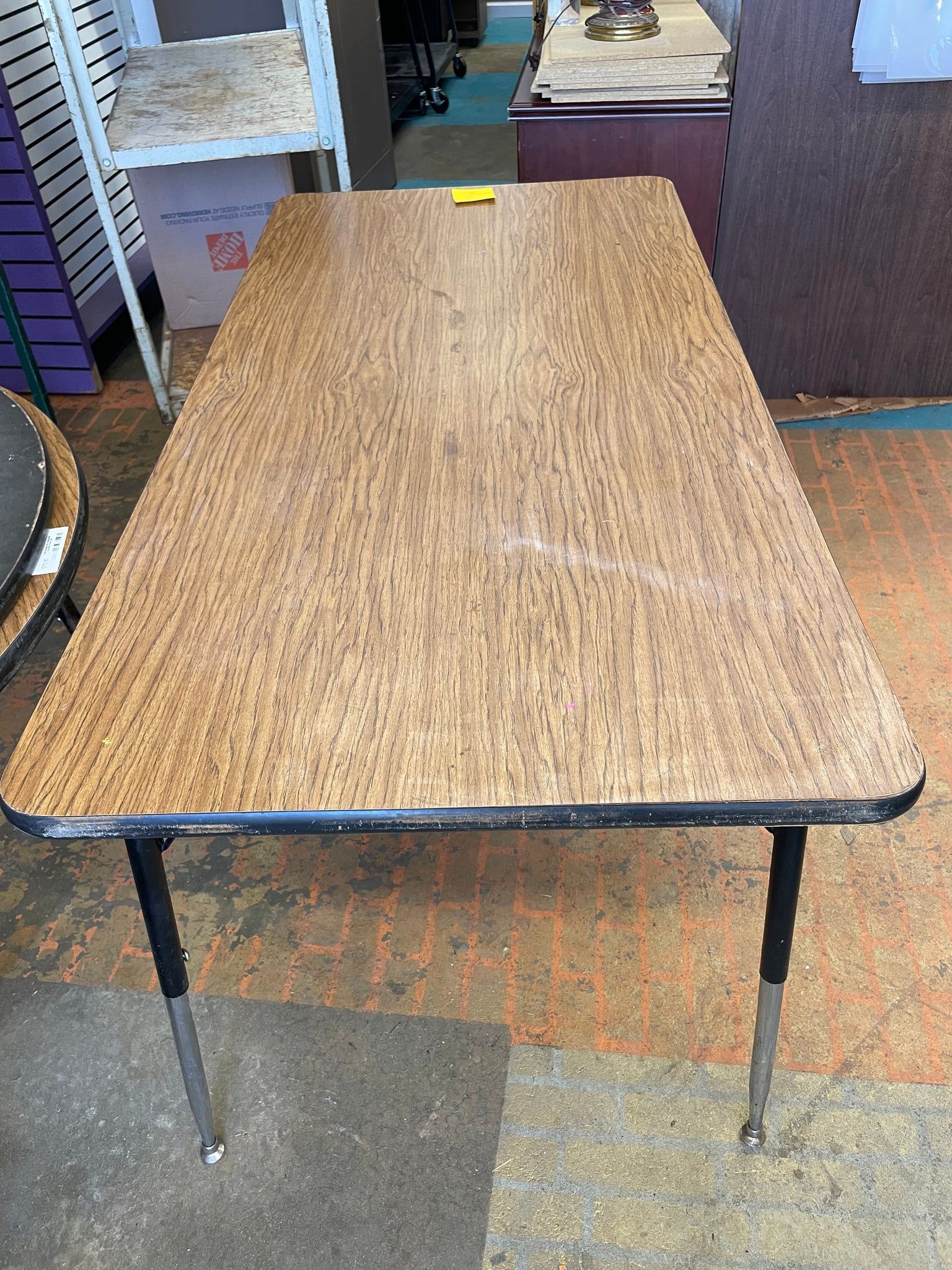 Table, OO, Formica and Wood with adjustable metal legs