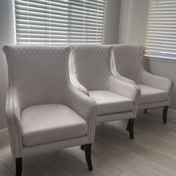 4 dining/living Room Chairs 