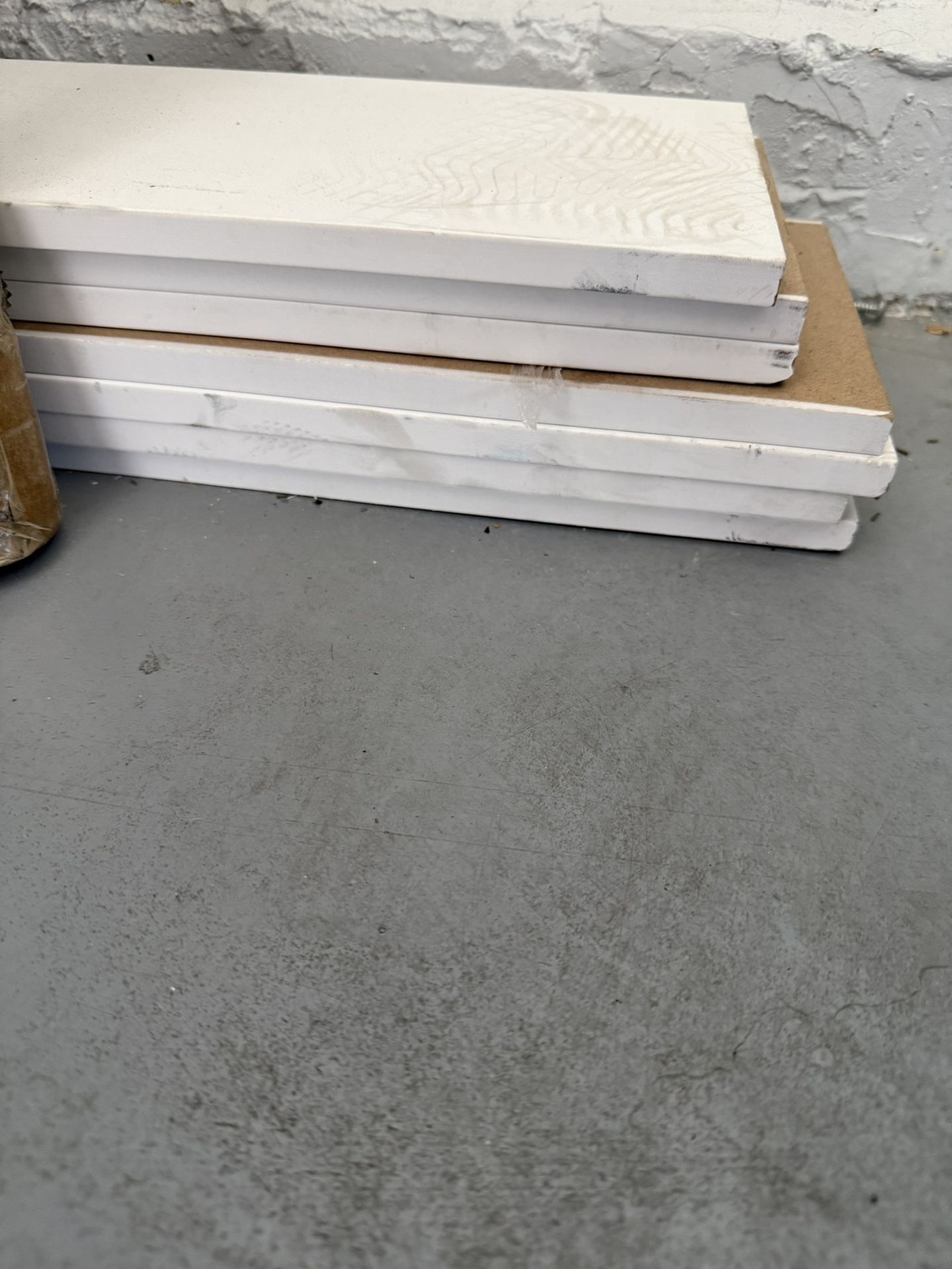 Moldings 8ft x  5,5”