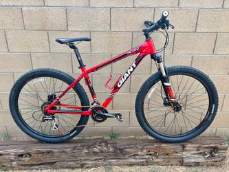 Giant Talon Hardtail Mountain Bike 🚵‍♀️