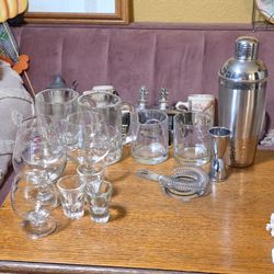 14 Piece Barware and Glassware Set with Cocktail Shaker
