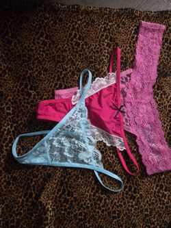 Gently used womens article of clothing