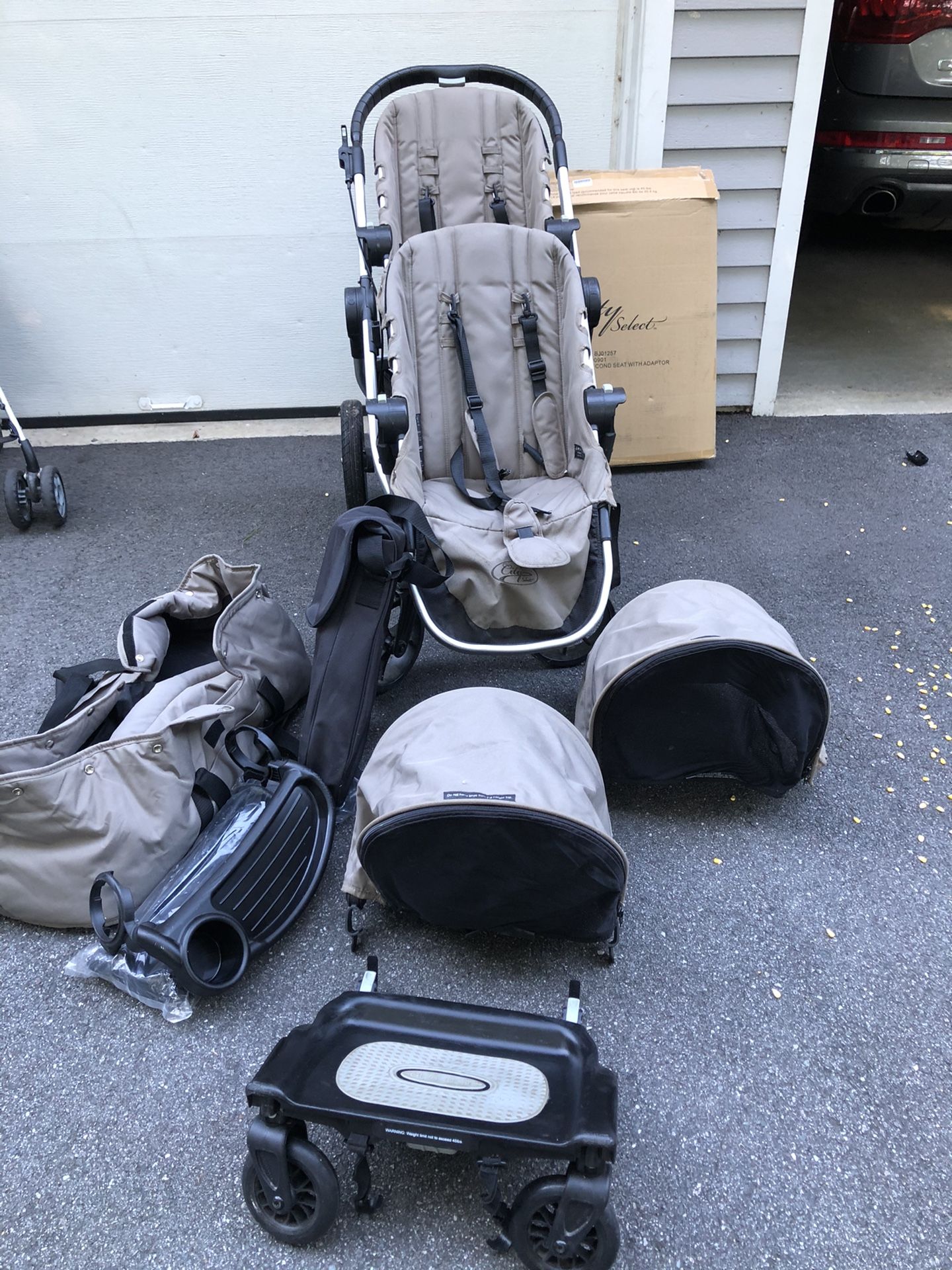 City stroller with everything you need for 2-3 children (infant to older toddler)