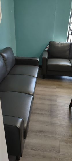 New sofa and loveseat on sale now don't miss