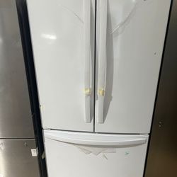 Refrigerator Whirlpool French Door New 