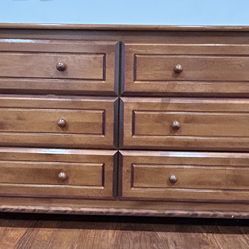 Wood dresser