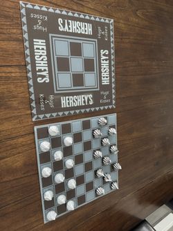 Checkers/tic-tac-toe Hershey kisses