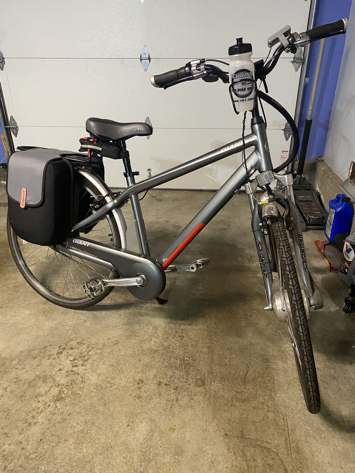 Hybrid Electric Bike Giant Twist Freedom DX - Electric Bike