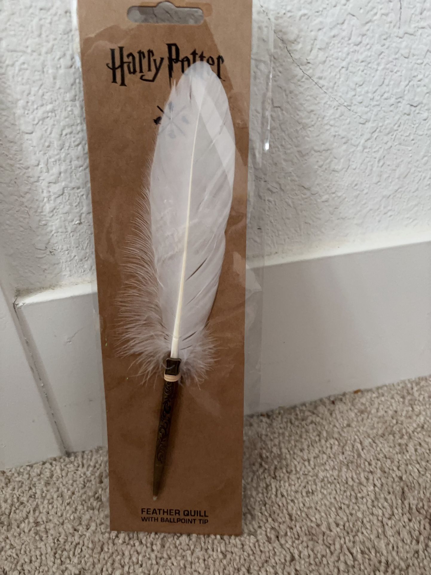 New Harry Potter Feather White Quill Pen W/Ballpoint Tip Universal Studio NEW SEALED Size is about 10” length Comes from pet free smoke free