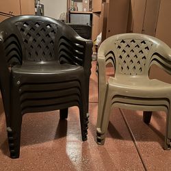 Large Plastic Chairs 