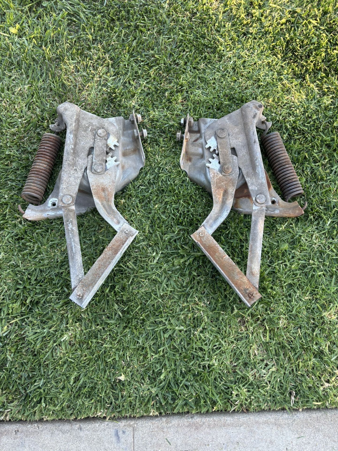 1958 Impala Hood Hinges