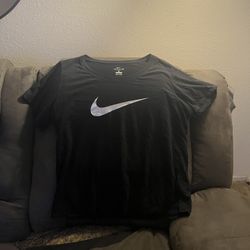 Women’s Nike T-shirt Size XL