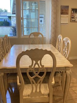 Fairmont Design Expandable Dining Table