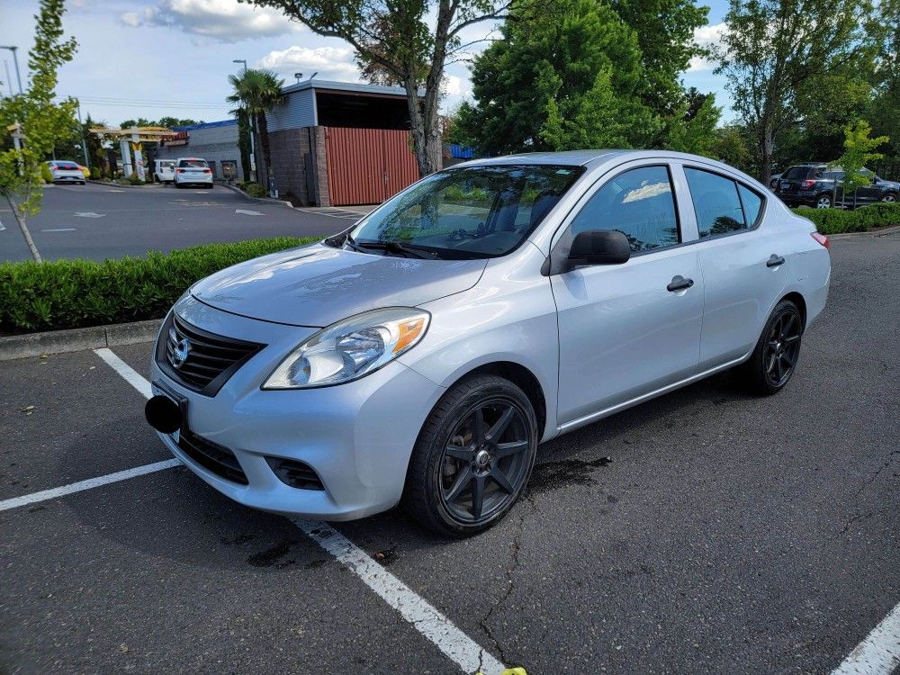 2012 Nissan Versa