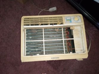 Window AC Unit Works Very Good