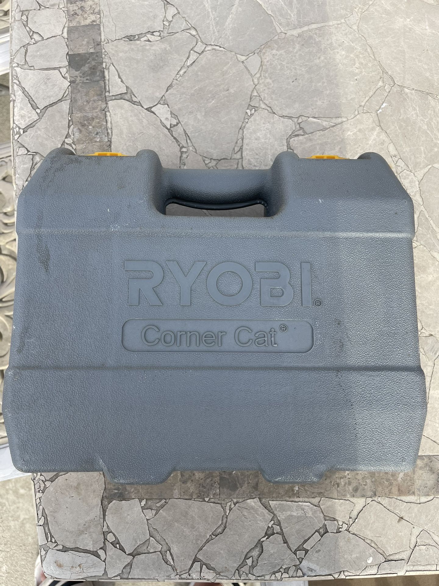 Ryobi Corner Cat Sander