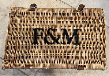 Fortnum and Mason Wicker Hamper Picnic Basket