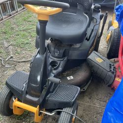 Poulan Pro riding mower 