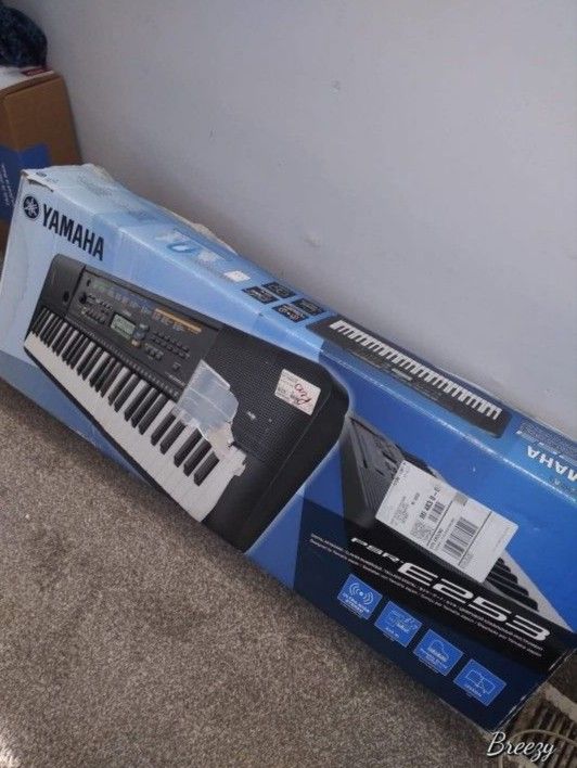 Yamaha Keyboard