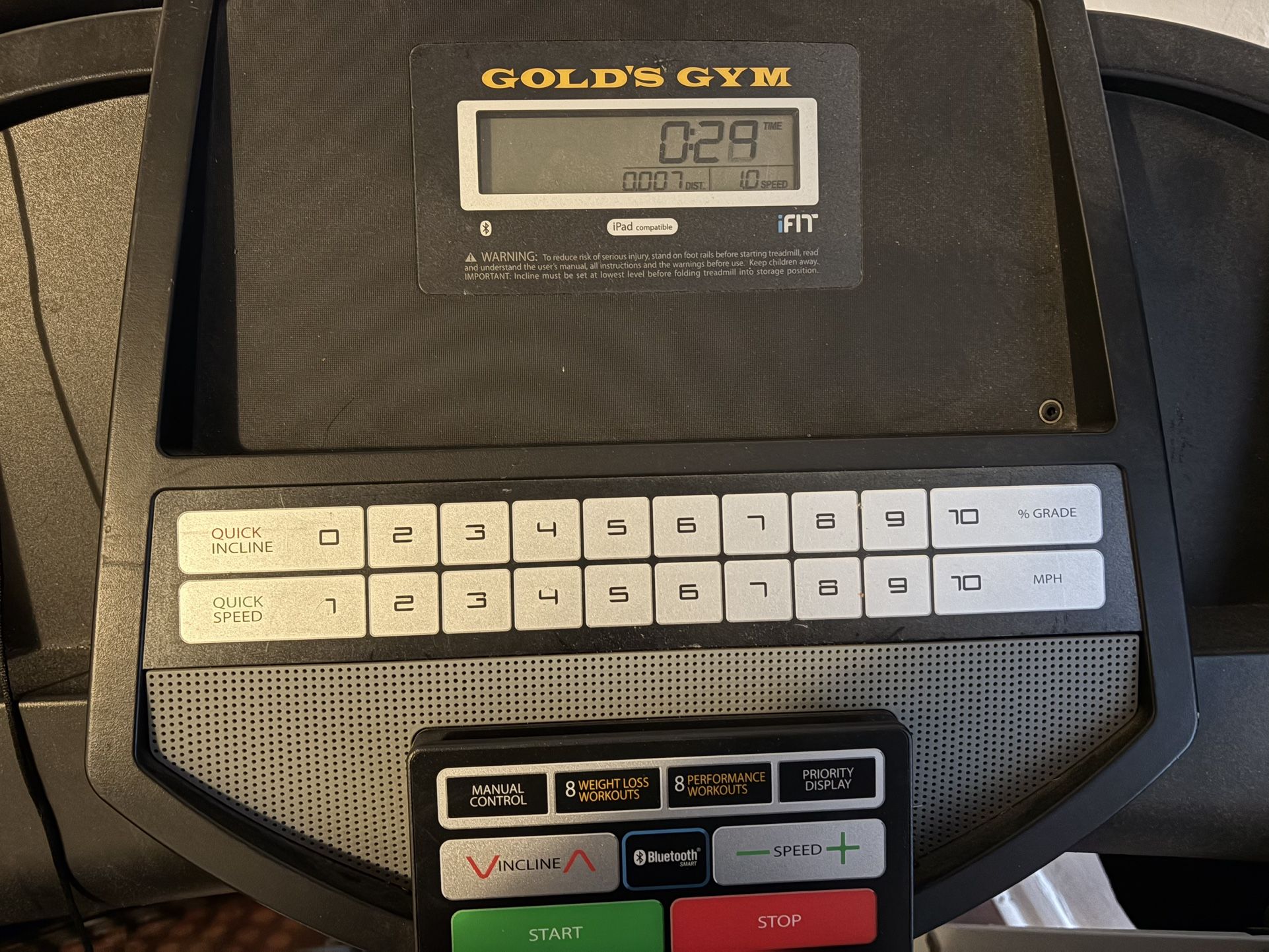 Gold Gyms Treadmill