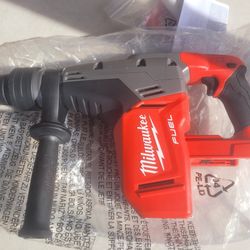 Milwaukee M18 Fuel 1-9/16" SDS MAX Rotary Hammer Tool Only!!!