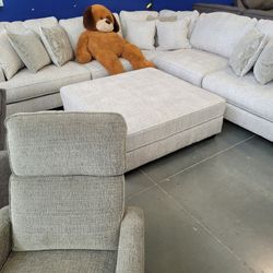 💥 CLEARANCE - Premium Sofas And Sectionals!