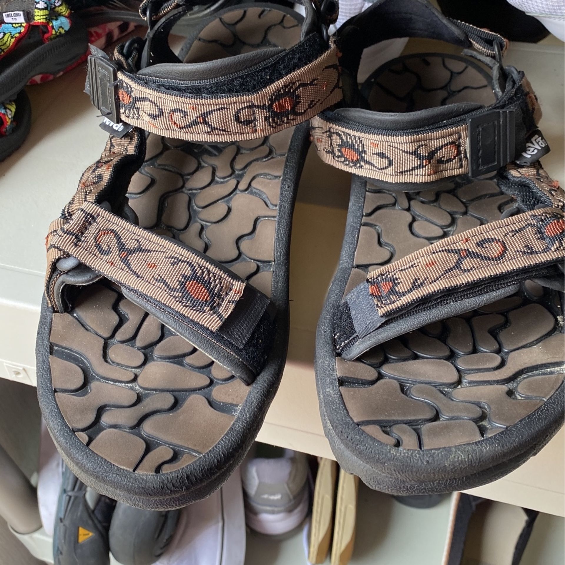 Tevas Size 10