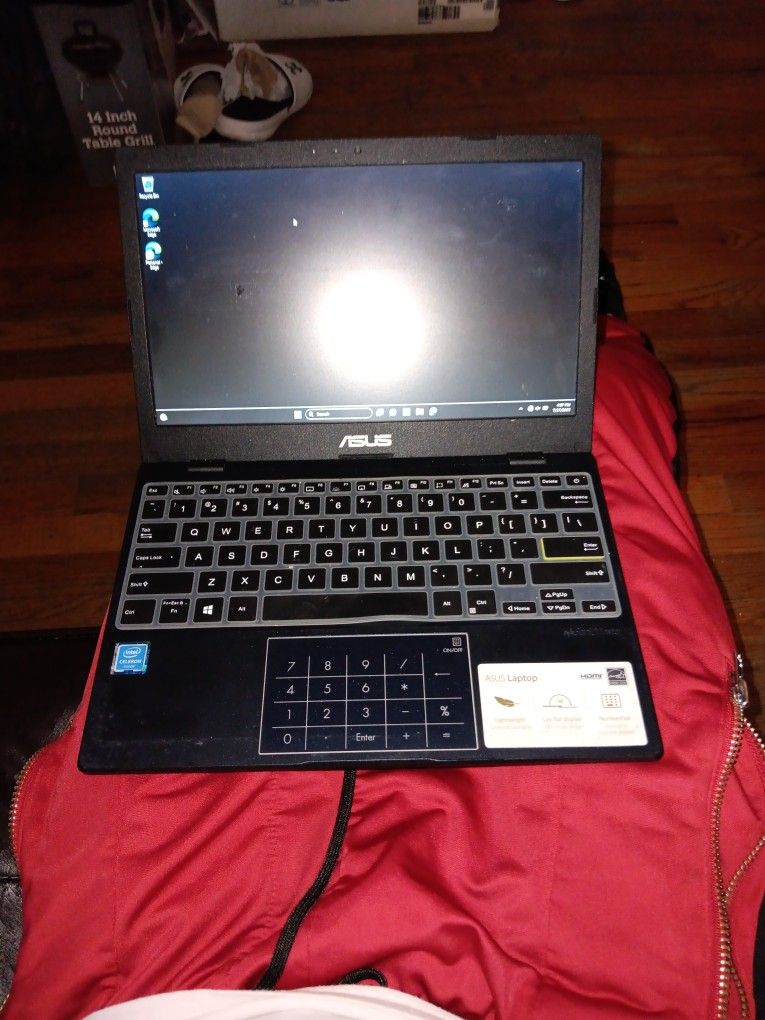 Asus L210m 11 InchLaptop