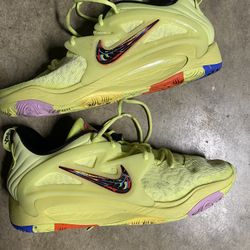 KD 15 sz13 $100